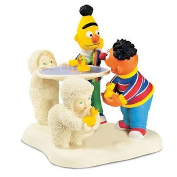💜NIB Department 56 Snowbabies Sesame Street "Rubber Duckie Have Some Fun" - Picture 2 of 16